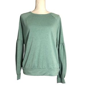 Wild Fable green pullover sweatshirt. Sz Medium. New with tags.